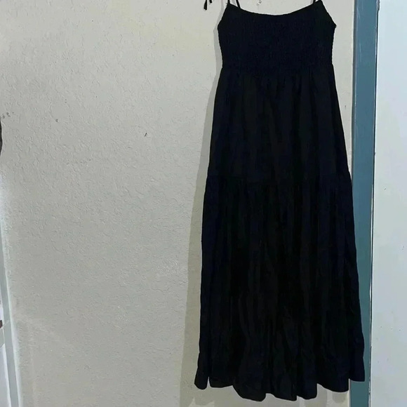 ASTR the label size medium sleeveless midi dress - Picture 3 of 6